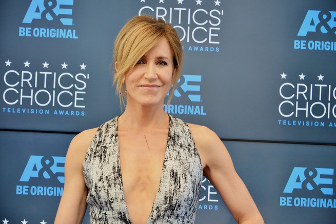 Lo scandalo ammissioni al college che ha coinvolto anche Felicity Huffman diventa una miniserie