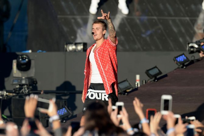 YouTube cambia strategia, programmi gratis e con più star come Justin Bieber