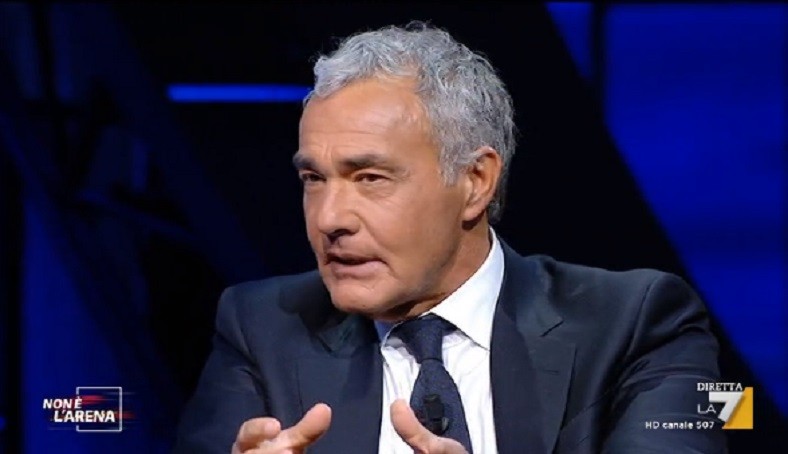 Urla e liti a Non è l’Arena, Giletti punge la D’Urso: “Siete andati a lezione da lei?”