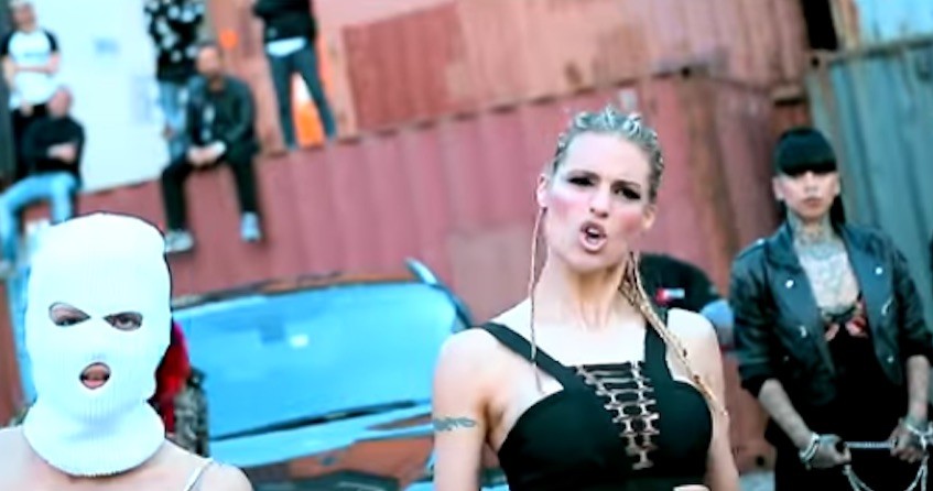 Michelle Hunziker: MICHKERE è il suo primo singolo (Video ufficiale)