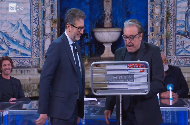Che Tempo Che Fa: Nino Frassica prende in giro Pamela Prati, Valeria Marini e Gianni Morandi