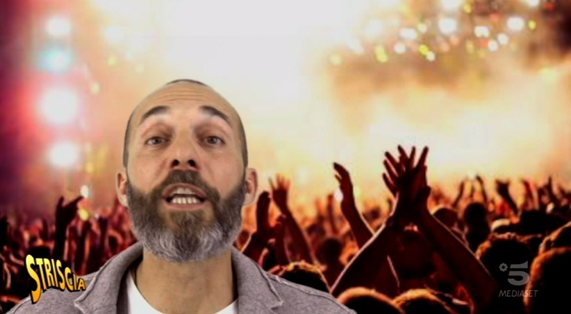 Striscia La Notizia, Ticketone e i promoter contro la trasmissione: “Versione fuorviante e diffamatoria delle nostre attività commerciali”