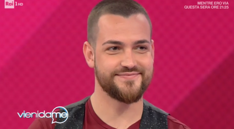 Valerio Scanu ospite a Vieni da me: le dichiarazioni del cantante (dalle opinioni della critica a Sanremo)