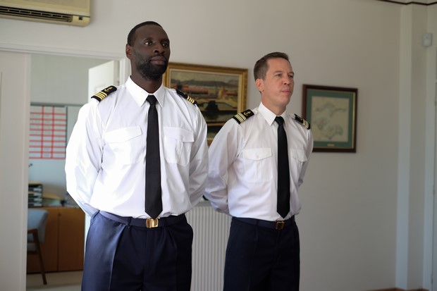 Wolf Call: foto e locandina del thriller con Omar Sy e Mathieu Kassovitz