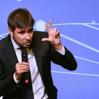 alessandro-di-battista elezioni.jpg