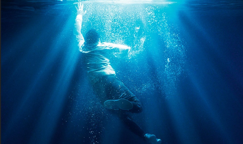 Atto di Fede: trailer italiano del dramma biografico con Topher Grace e Josh Lucas