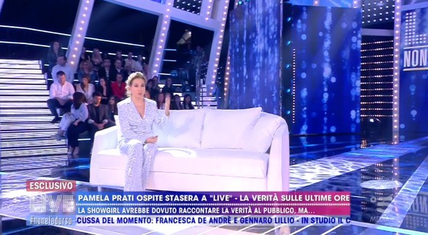 Live – Non è la D’Urso, salta l’intervista a Pamela Prati. Barbara D’Urso: “Ha chiesto decine di migliaia di euro”