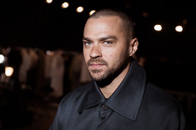 Grey’s Anatomy, Jesse Williams (Jackson) firma il rinnovo del contratto e resta nella serie