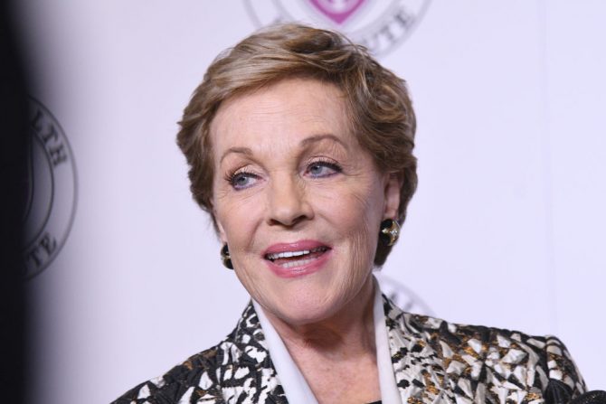 Julie Andrews, in voce, alla corte di Shonda Rhimes su Netlfix