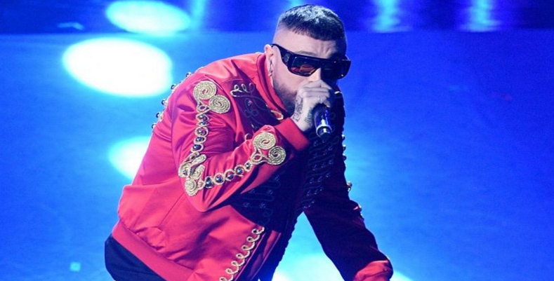 Il Sinatra del rap, su Rai 2 il concerto di Gue Pequeno alle 23.00 in versione integrale