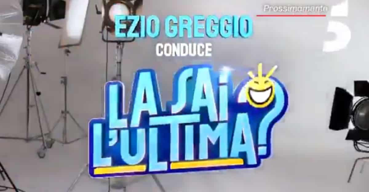 La sai l’ultima rinviata a data da destinarsi? La risposta di Ezio Greggio