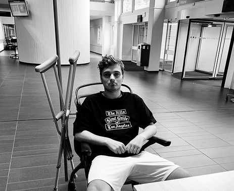 Martin Garrix cancella i concerti per l’estate 2019 causa infortunio