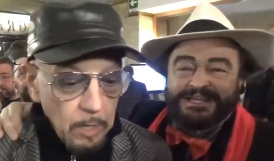 Gigi Nardini: “Fare il sosia di Pavarotti è una terapia. Da quando è morto la tv non mi chiama più”