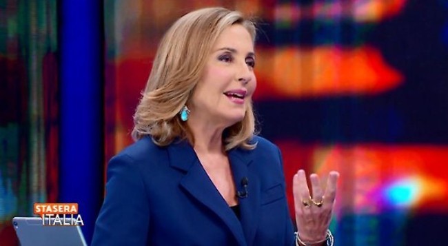Palombelli: “Prati-Caltagirone in mano mia durava due ore. La D’Urso fa lievitare tutto quello che tocca”