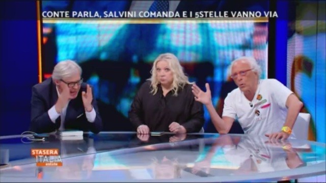 Vittorio Sgarbi vs Giampiero Mughini, nuovo scontro (a distanza) dopo la rissa