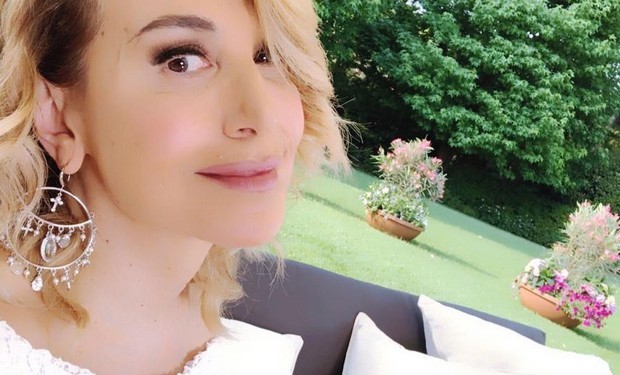 Domenica Live, Barbara D’Urso conferma la nuova edizione su Instagram: “Non vi lascio, tra un po’ vi spiegherò…”