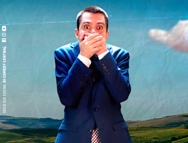 Corso per stare zitti sui social network, Saverio Raimondo “zitto” nella nuova webserie di Comedy Central