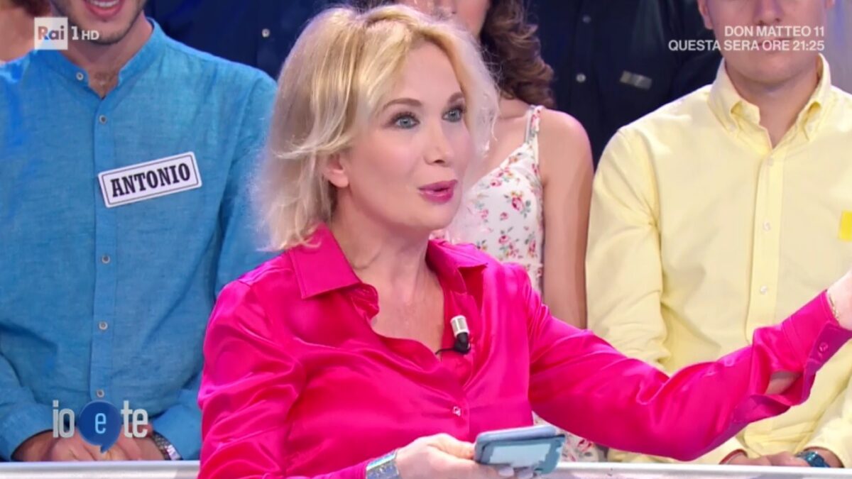 Io e te, Vira Carbone: “Era una sveglia, me ne ero dimenticata. Non ho reagito per rispetto all’azienda”