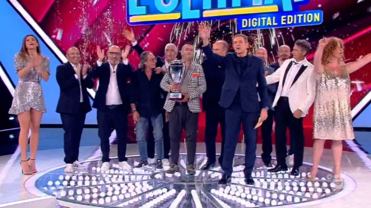 Ascolti tv venerdì 26 luglio 2019