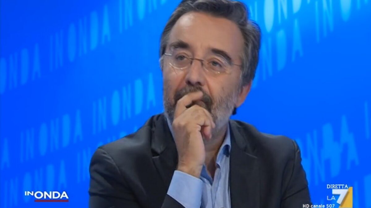 In onda, scontro Giarrusso-Damilano: “Va a Propaganda Live, non è il massimo dell’obiettività”