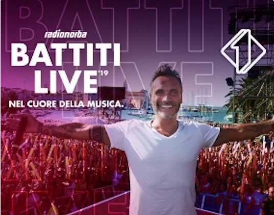 Roberto Giachetti del PD pubblica un post sul Battiti Live di Nek: il social media manager è lo stesso?