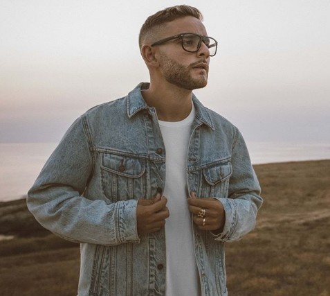 Rocco Hunt: “Mollo tutto”