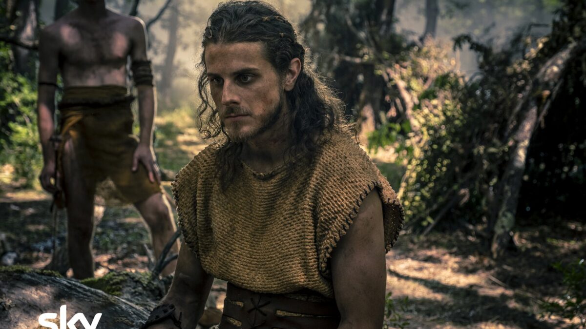 Il passo avanti di Sky nella serialità italiana: ecco com’è Romulus, la serie tv sulle origini della leggenda di Roma