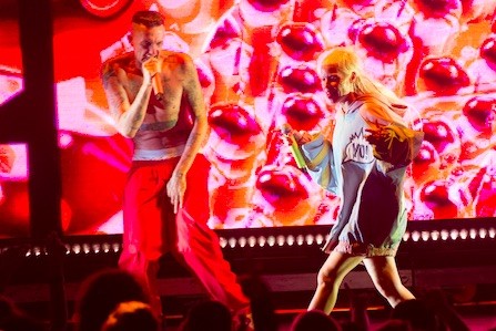 Die Antwoord: il video dell’attacco omofobo di Ninja al leader degli Hercules & Love Affair