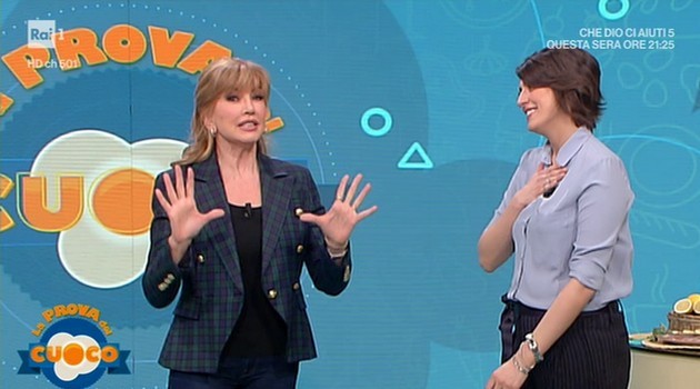 Elisa Isoardi conferma l’anteprima Blogo: “Ho detto sì a Milly Carlucci per Ballando”