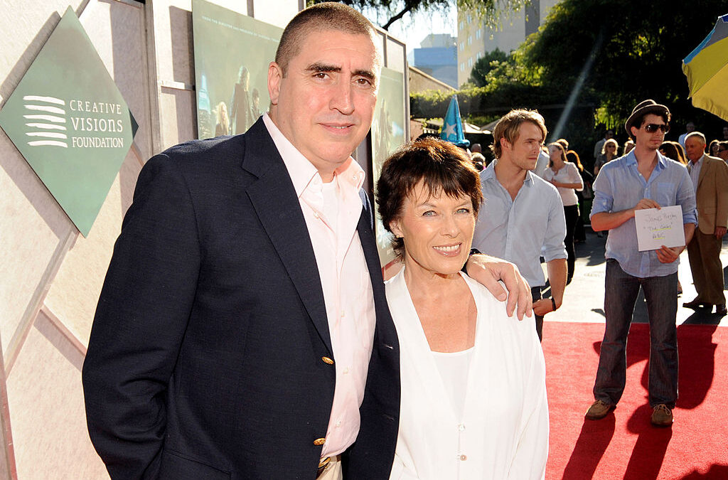 Alfred Molina, esordio alla regia con Lilian