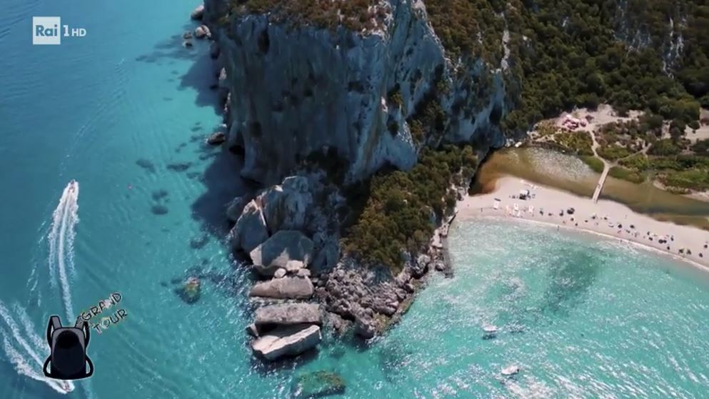Ascolti tv venerdì 23 agosto 2019