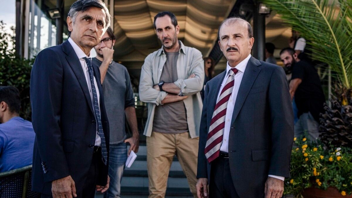 Stasera in tv: “Se mi lasci non vale” su Rete 4