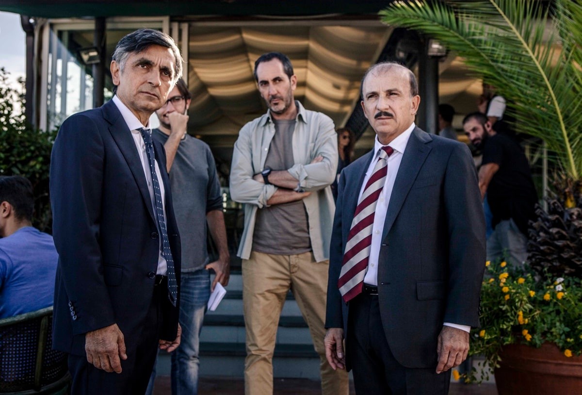 Stasera in tv: “Se mi lasci non vale” su Rete 4