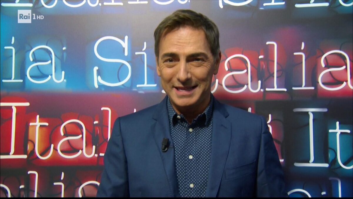 Italia sì!, un entusiasta ‘mercatino del sabato’ (da riordinare un po’)