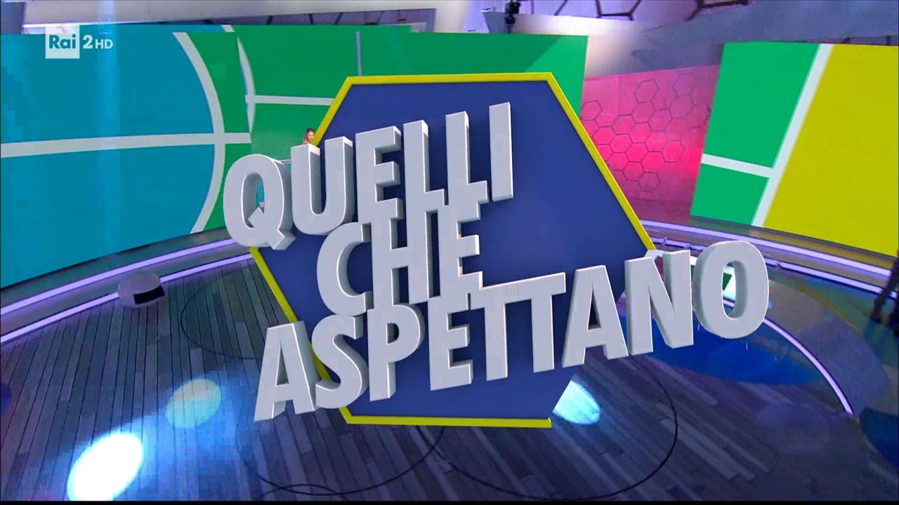 Quelli che il calcio guarda alla politica ma resta a metà campo