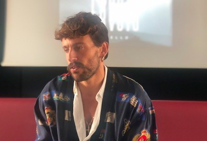 Aiello: “Con Ex Voto volevo fare qualcosa di nuovo. Non andrò a Sanremo 2020” (Video intervista)