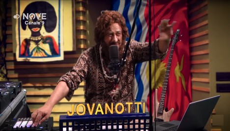 Maurizio Crozza parodia Jovanotti (e ci voleva): il promo (VIDEO)