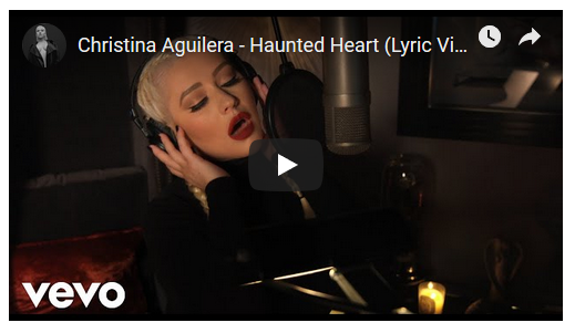 Christina Aguilera, Haunted Heart: ascolta la canzone per la colonna sonora di “La famiglia Addams”