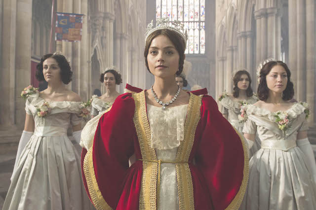 Jenna Coleman da Victoria a The Serpent nuova miniserie di Netflix ispirata a una storia vera