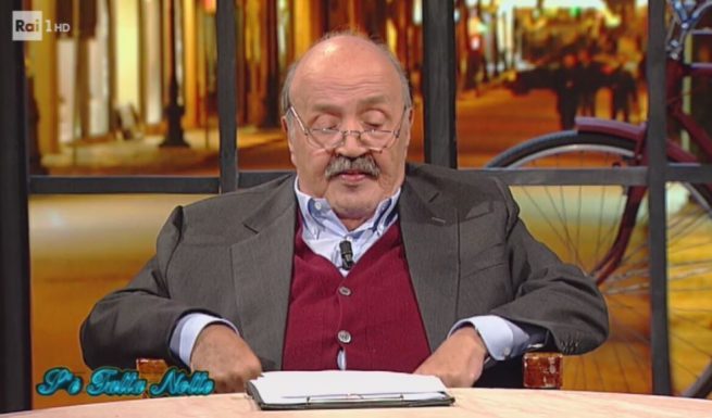 S’è fatta notte, un breve Maurizio Costanzo Show tra pochi intimi