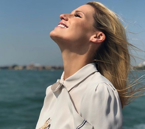 Amici Celebrities, Michelle Hunziker: “La staffetta con Maria De Filippi è un esperimento. Vedremo il pubblico come reagirà”