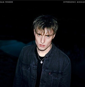 Classifica musica inglese 20 settembre 2019: Sam Fender debutta in vetta negli album con Hypersonic Missiles