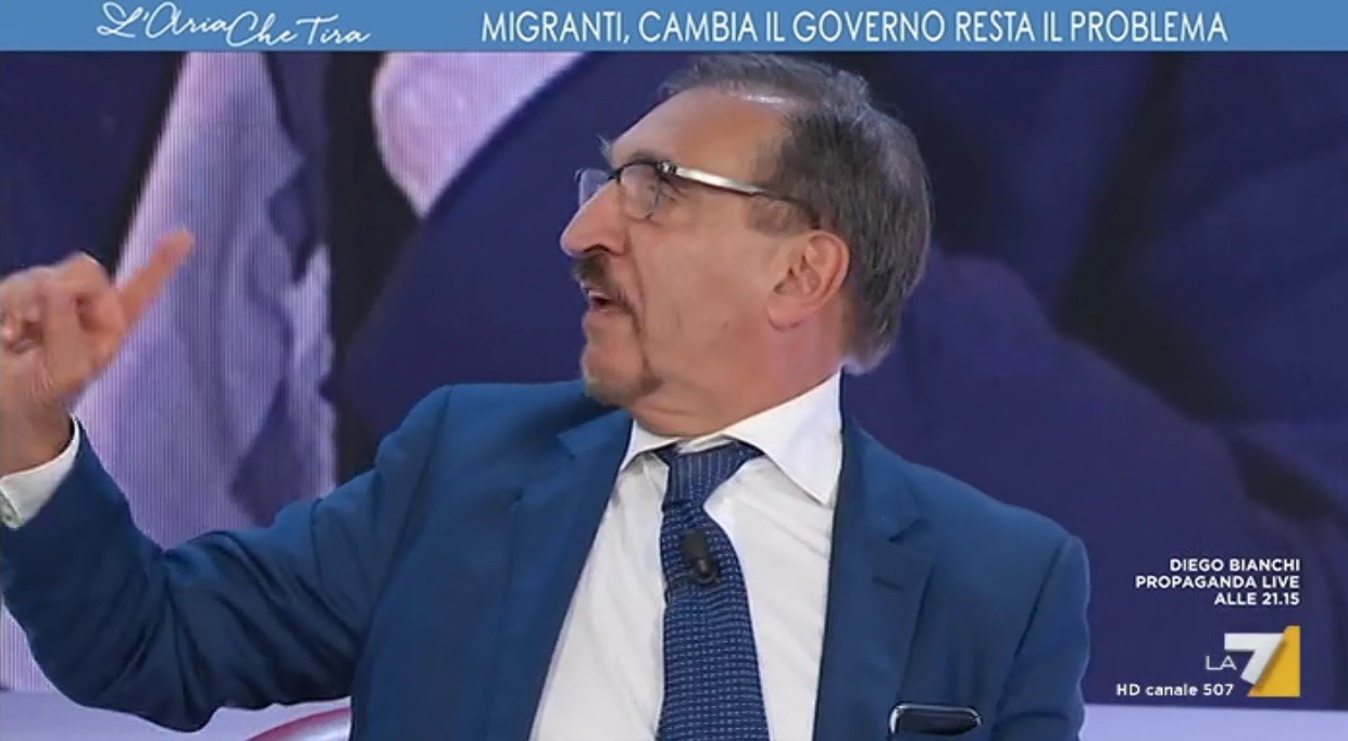 L’Aria che tira, La Russa contesta gli applausi del pubblico: “Non sono spontanei”