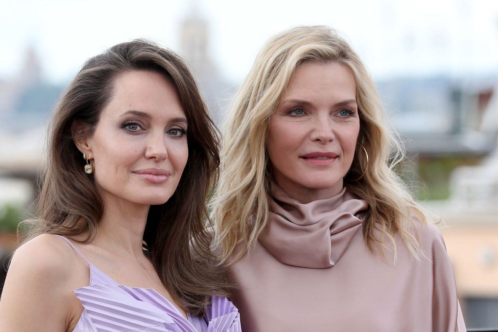 Maleficent 2, Angelina Jolie e Michelle Pfeiffer a Roma: “il nostro è un elogio delle diversità, un invito all’inclusione”