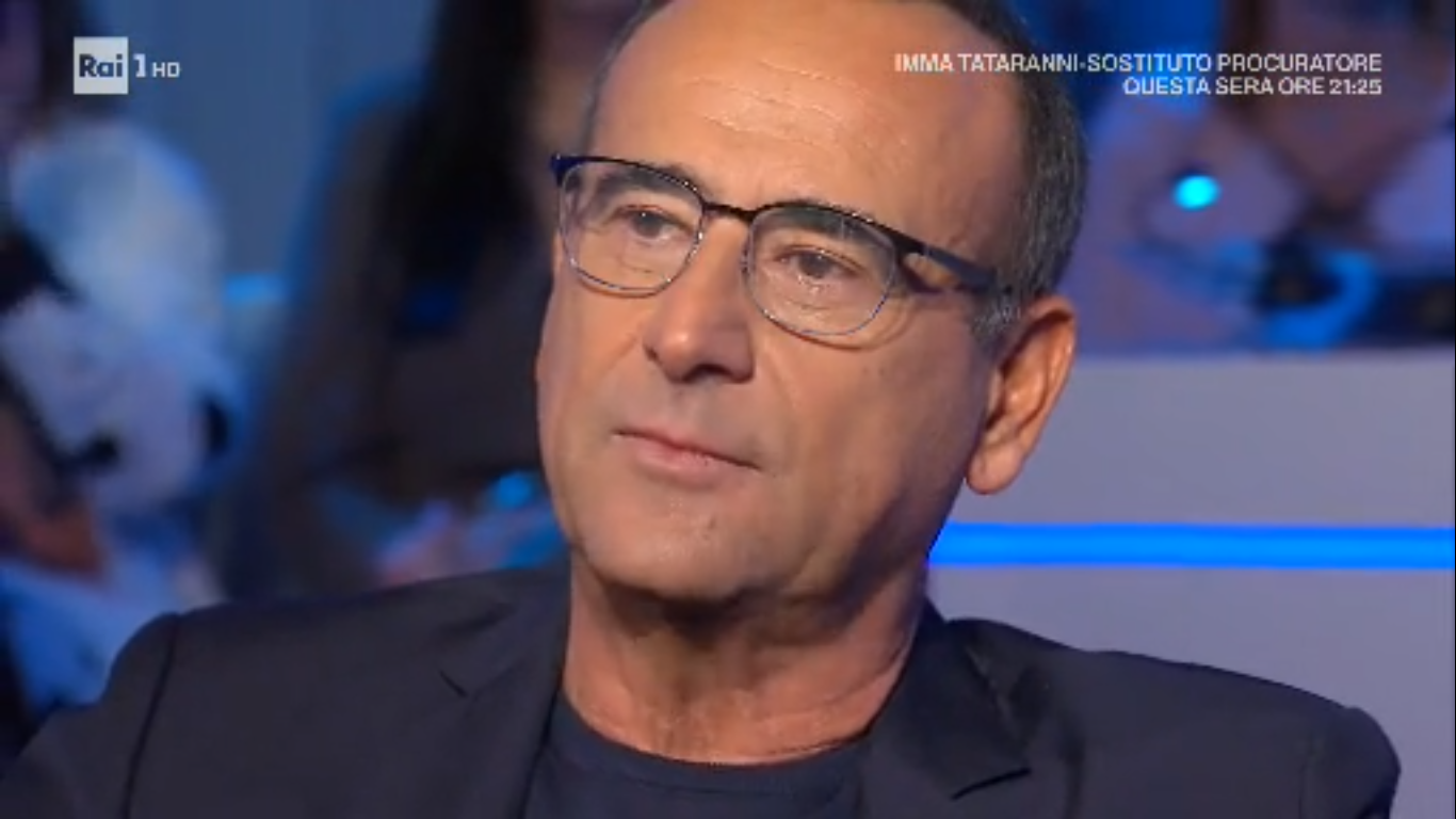 Carlo Conti ricorda Fabrizio Frizzi a Domenica IN: “Per me lui non è mai andato via”