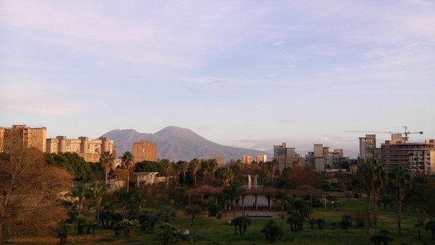 La Villa: foto e locandina del documentario di Claudia Brignone