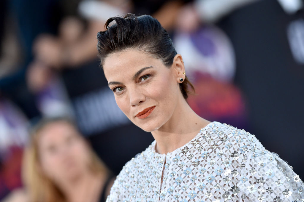 Michelle Monaghan in “Giovani Streghe” e Michael Keaton in “The Trial of the Chicago 7”