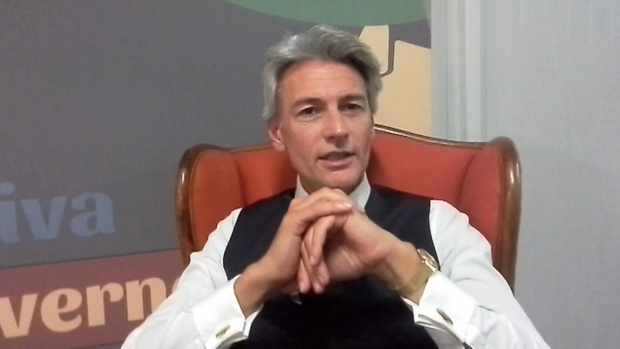 Il Paradiso delle Signore, Roberto Farnesi a Blogo: “Sono contento del successo, quella fascia di Rai 1 era un po’ critica e gli abbiamo dato nuova linfa” (Video)
