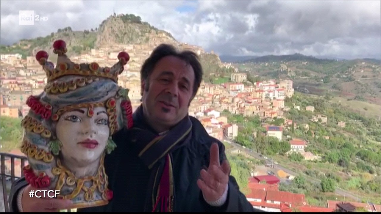 Che Tempo che Fa, Mago Forest assente manda un videomessaggio