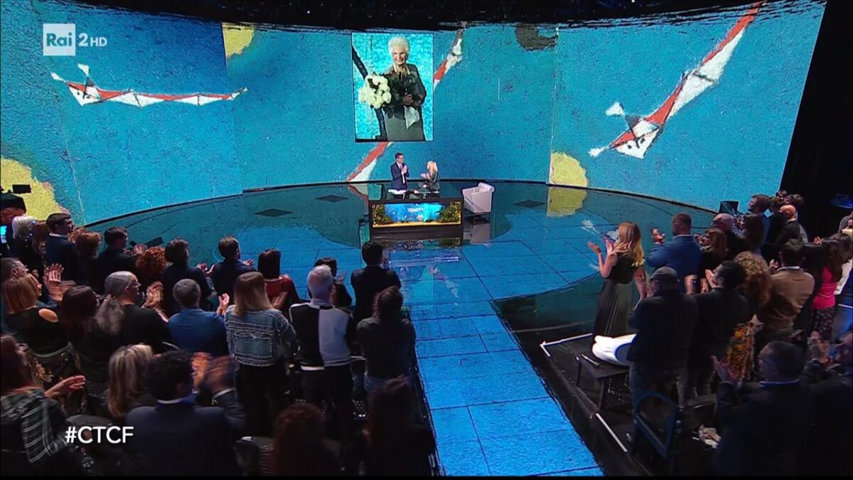 Che Tempo Che Fa, standing ovation per Liliana Segre: “Sull’antirazzismo non è possibile non essere d’accordo”
